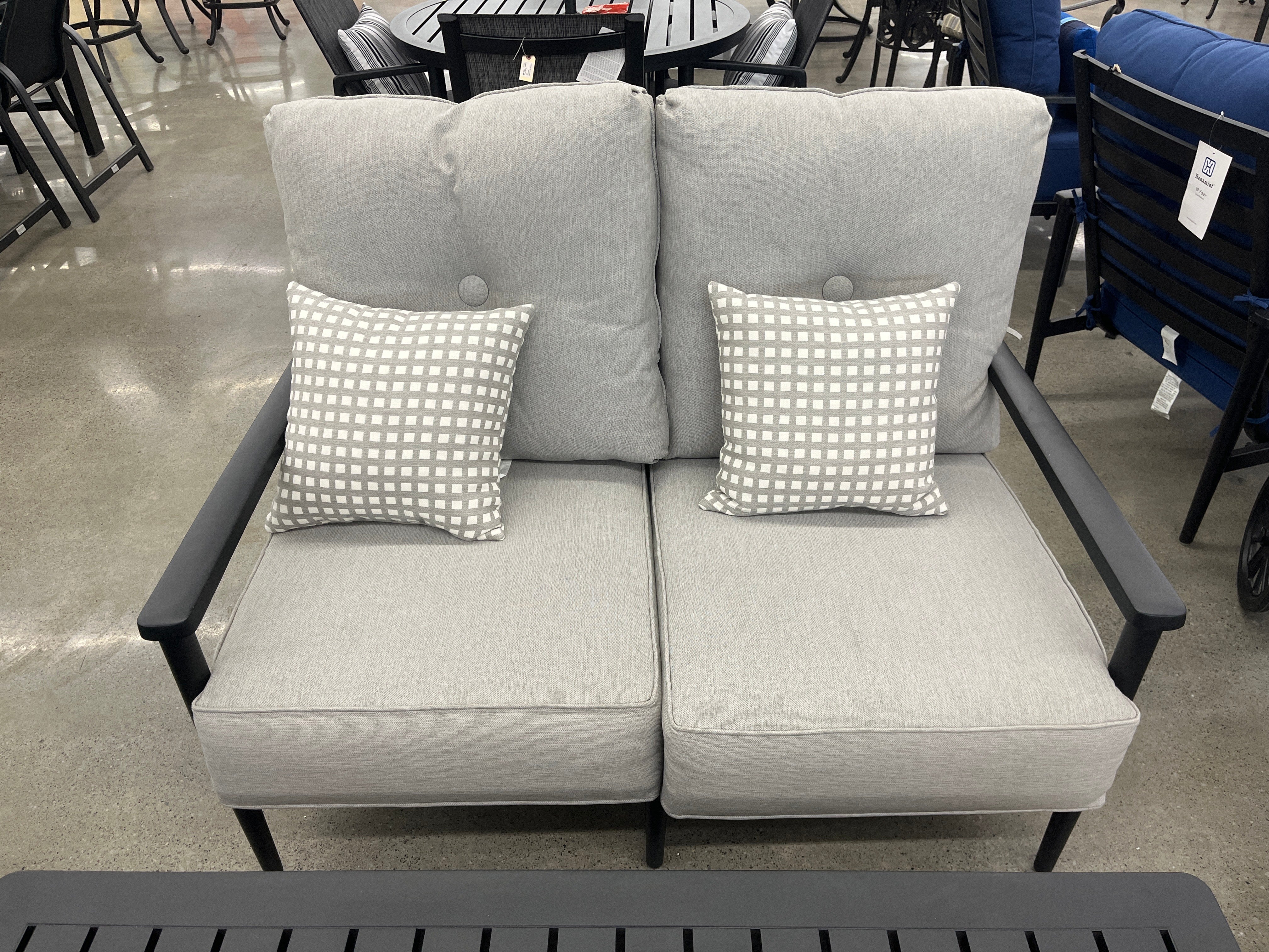 Hanamint, Bedford Loveseat, Black - Image 3
